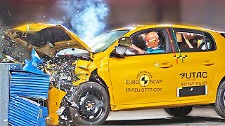 2021 Peugeot 208 – Safe Car – Crash Test [upl. by Nolyarb]